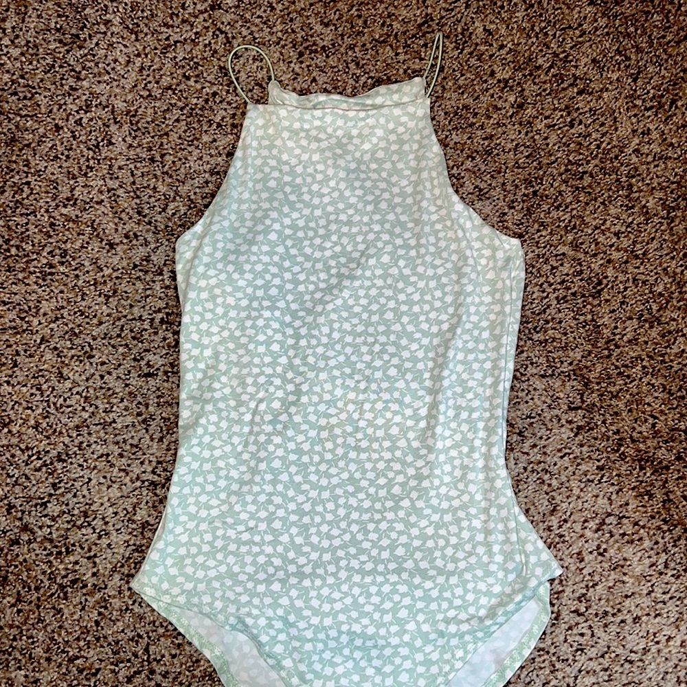 Floral print boutique bodysuit. Size small